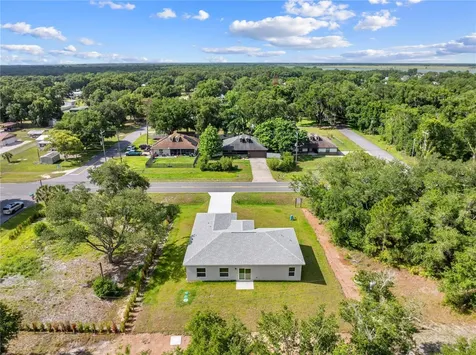 121 S Canoe Creek Road Kenansville FL 34739