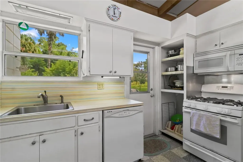 2430 SW 6th Avenue Ocala FL 34471