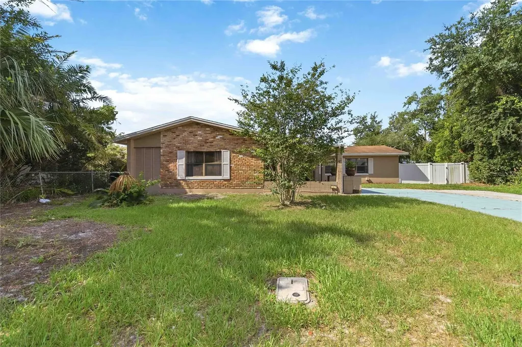 842 Nana Avenue Orlando FL 32809