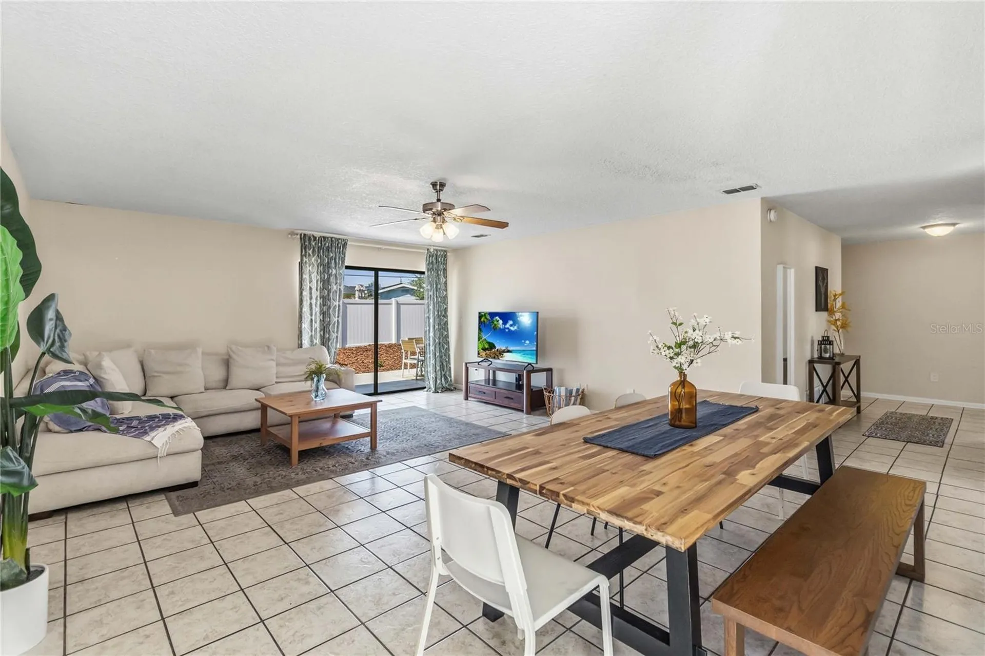 842 Nana Avenue Orlando FL 32809