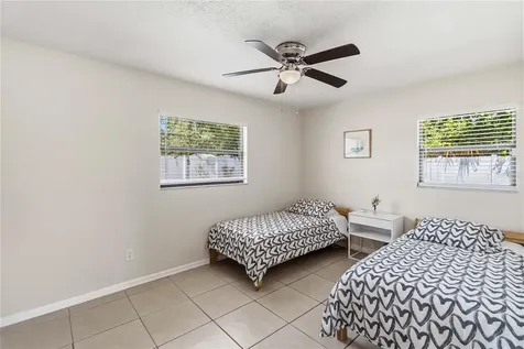 842 Nana Avenue Orlando FL 32809