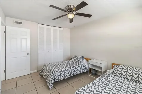 842 Nana Avenue Orlando FL 32809