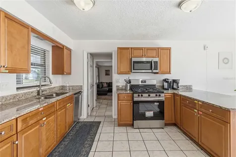 842 Nana Avenue Orlando FL 32809
