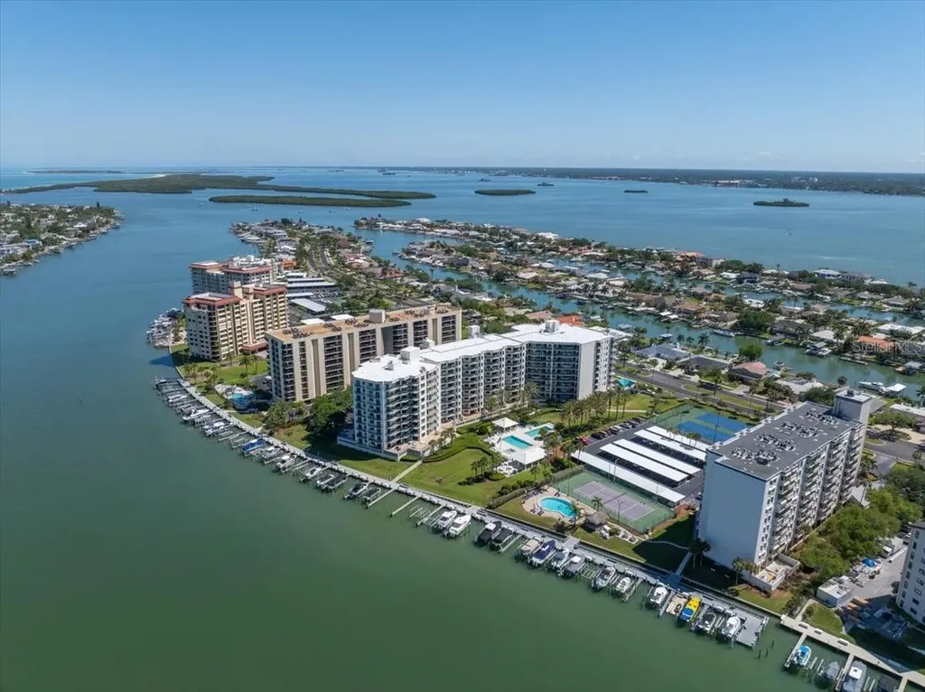 660 Island Way Clearwater Beach FL 33767