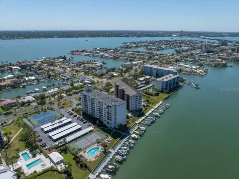 660 Island Way Clearwater Beach FL 33767