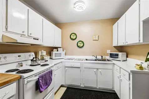 4601 Chancellor Street NE St Petersburg FL 33703