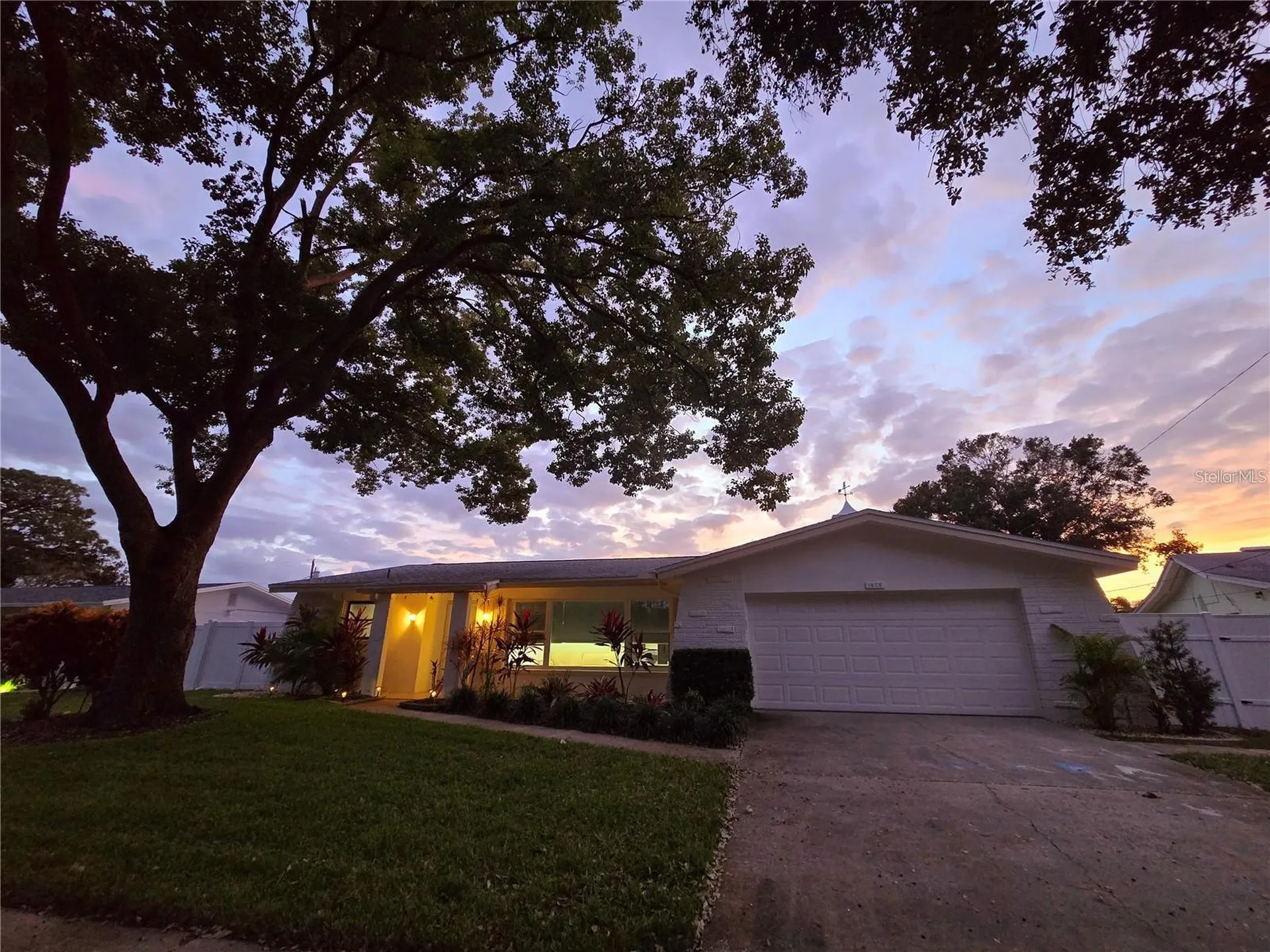 1028 Chinaberry Road Clearwater FL 33764