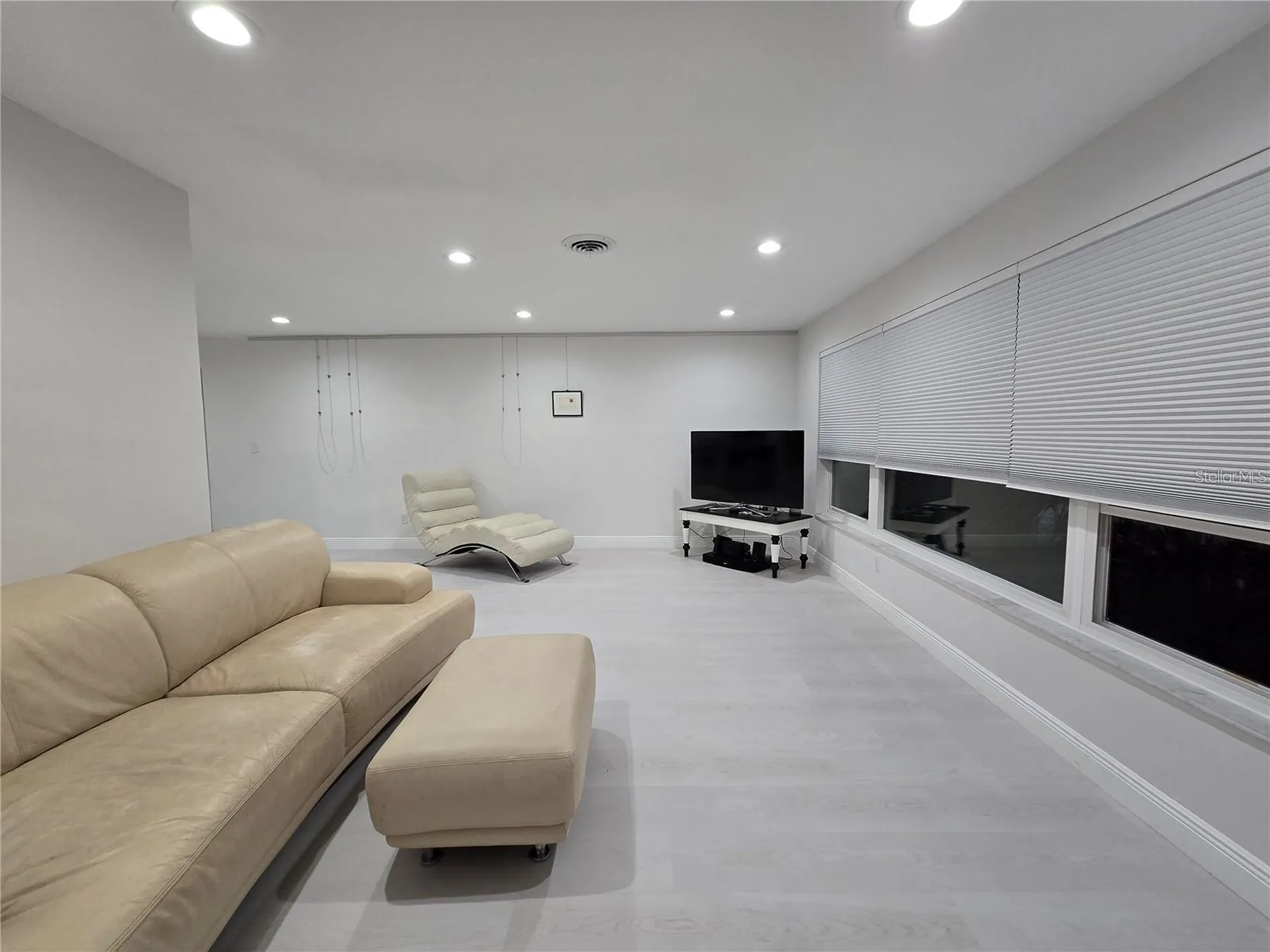 1028 Chinaberry Road Clearwater FL 33764