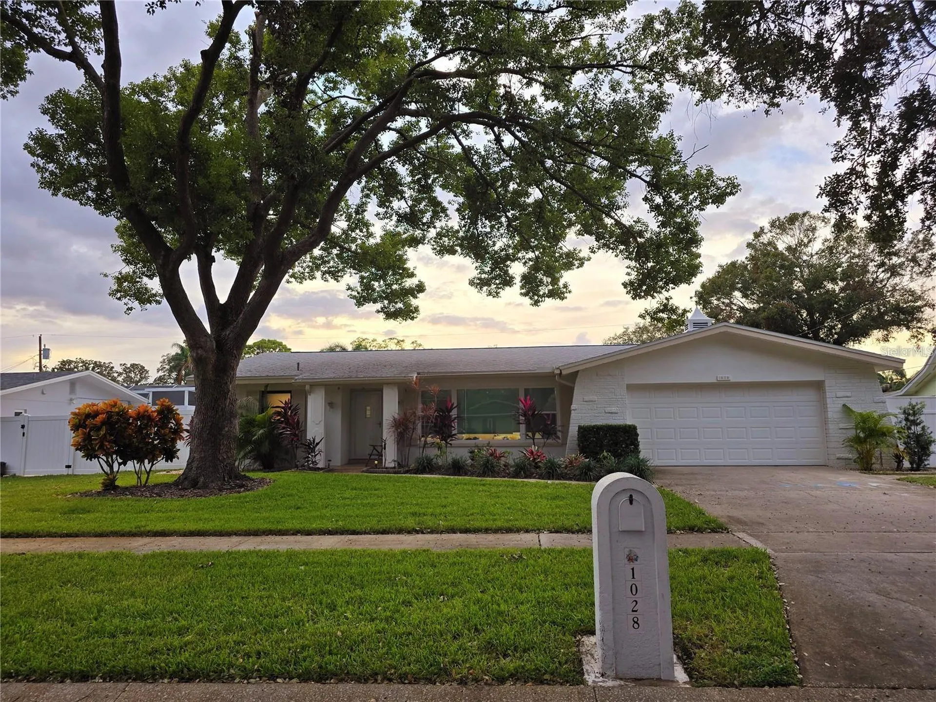 1028 Chinaberry Road Clearwater FL 33764