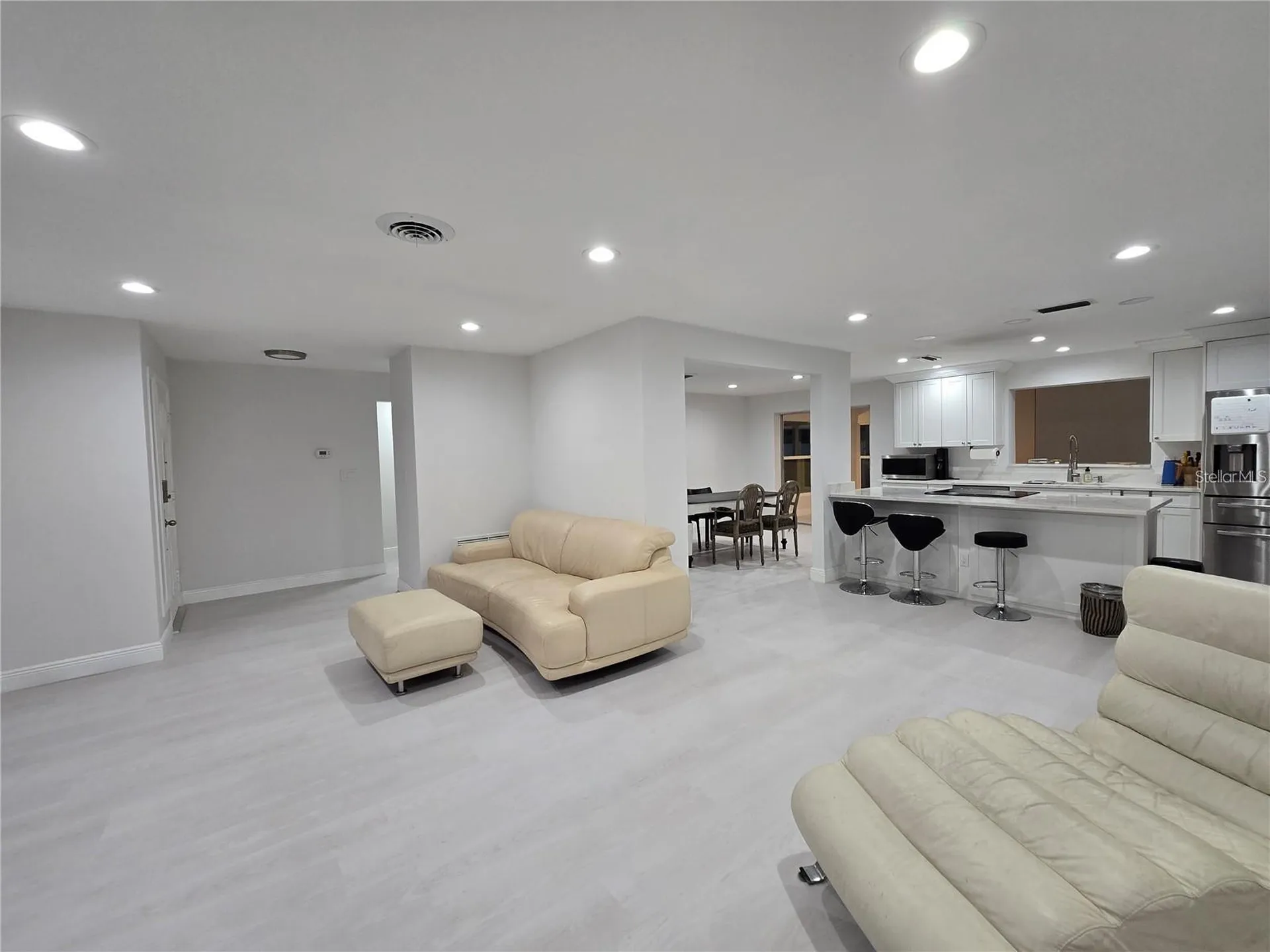 1028 Chinaberry Road Clearwater FL 33764