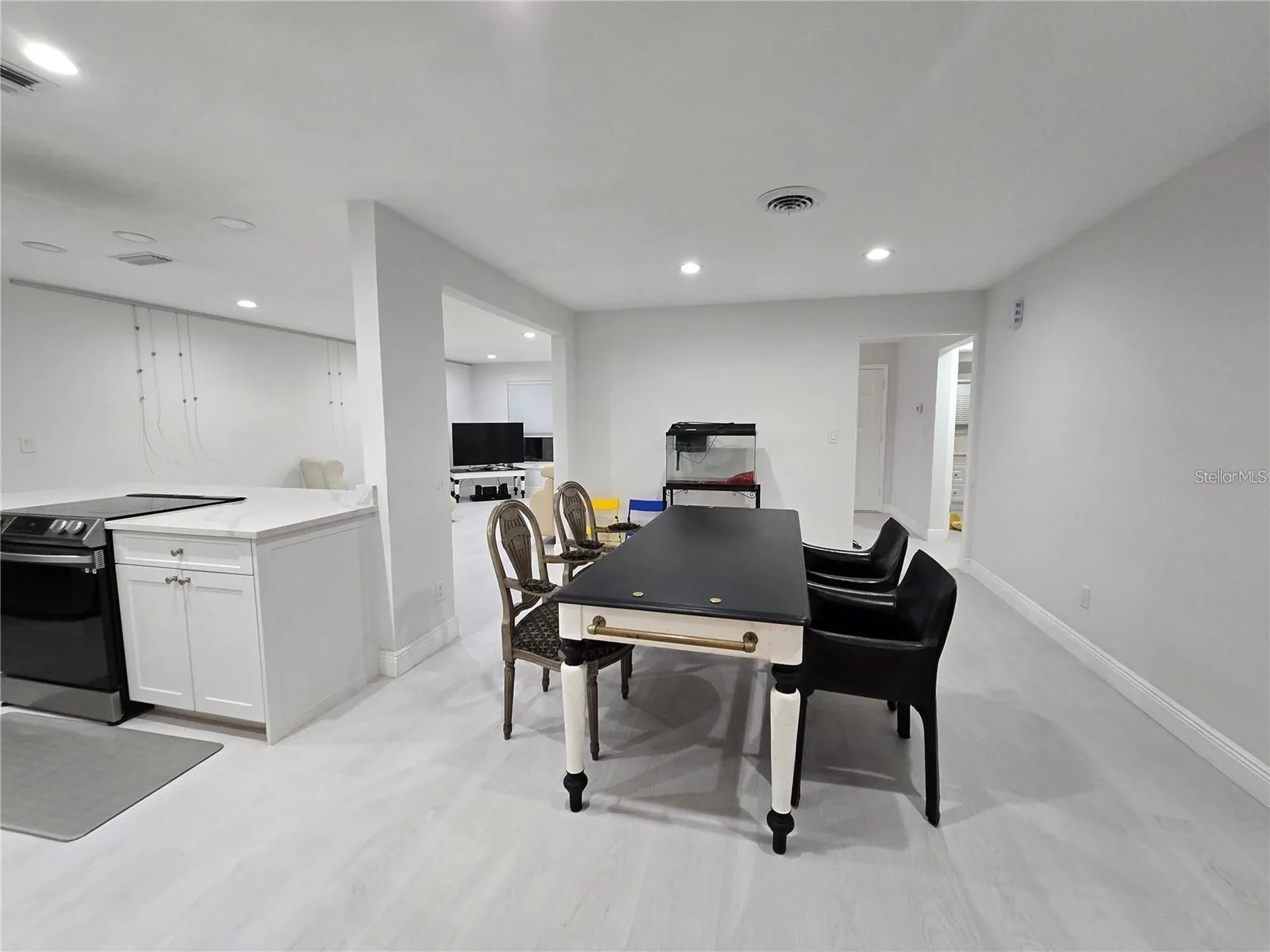 1028 Chinaberry Road Clearwater FL 33764