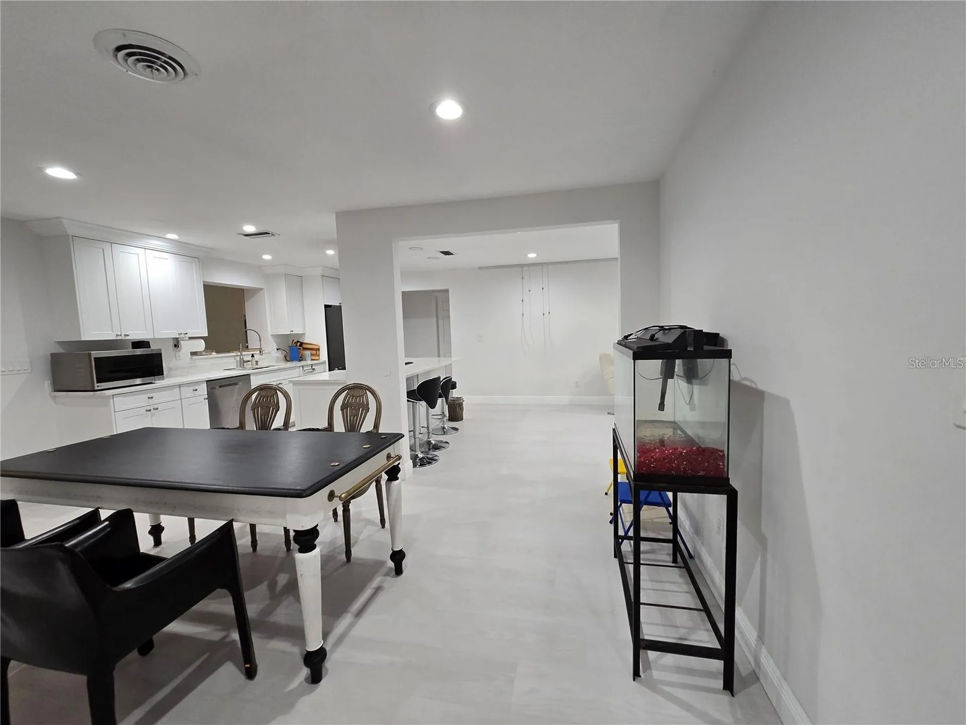1028 Chinaberry Road Clearwater FL 33764