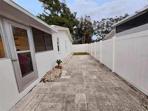 1028 Chinaberry Road Clearwater FL 33764