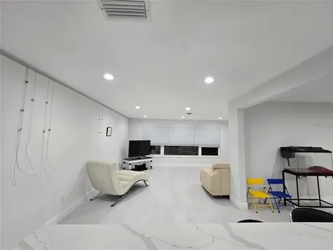 1028 Chinaberry Road Clearwater FL 33764