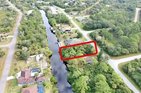 369 Cheshire Street Port Charlotte FL 33953