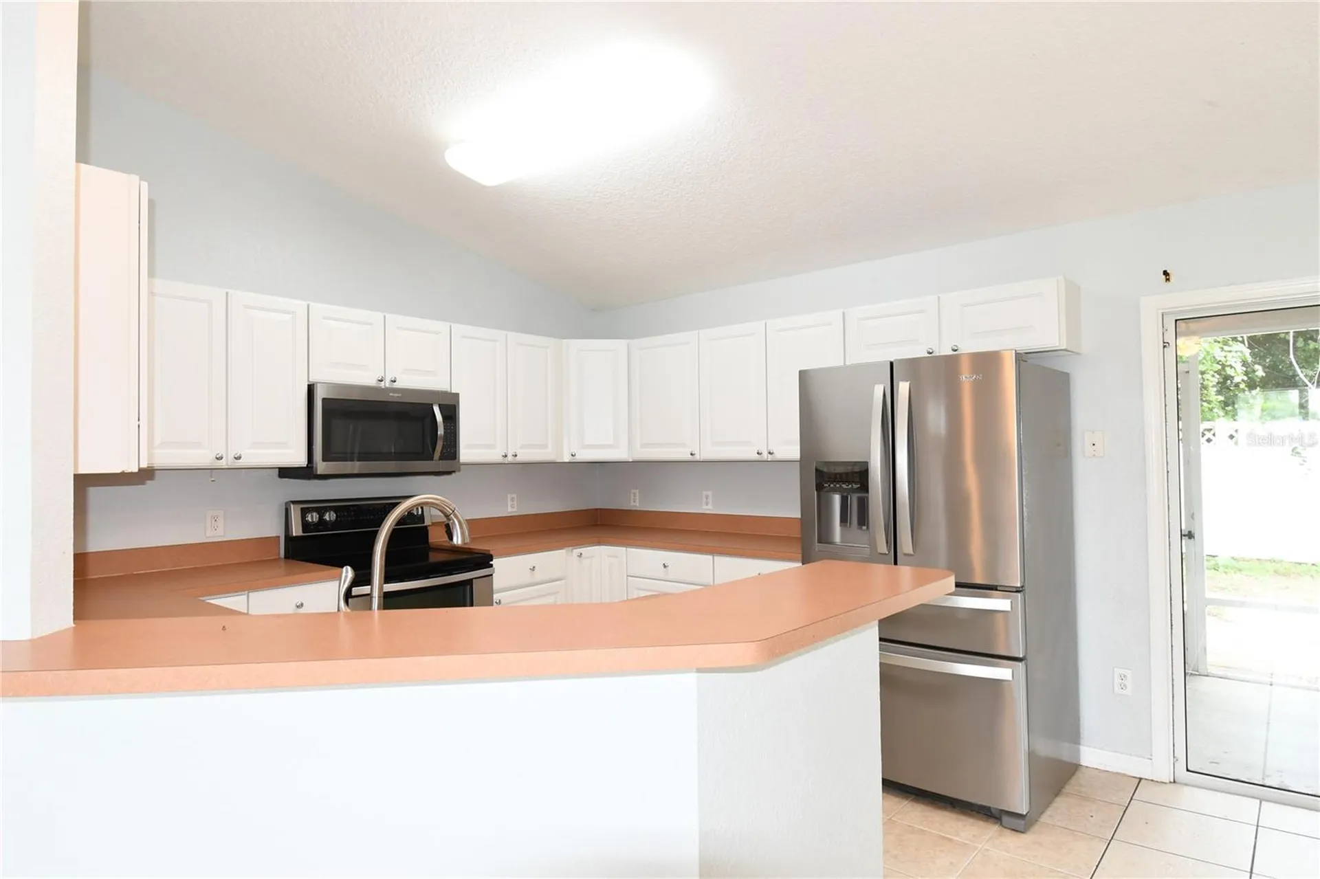 407 Cierra Oaks Circle Lady Lake FL 32159