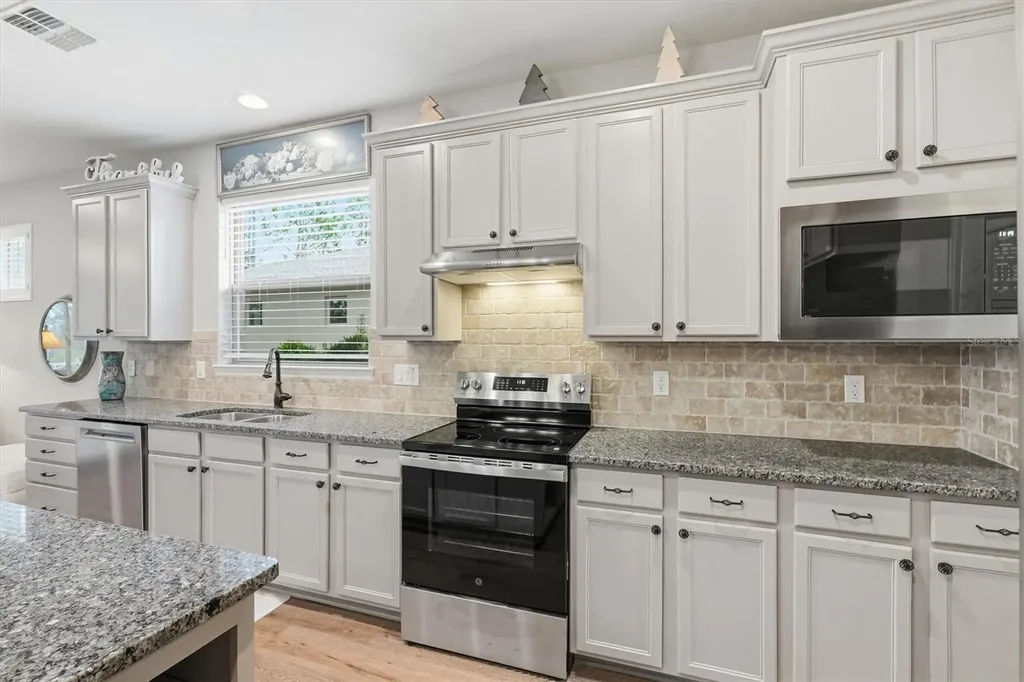 10049 SW 77th Loop Ocala FL 34481