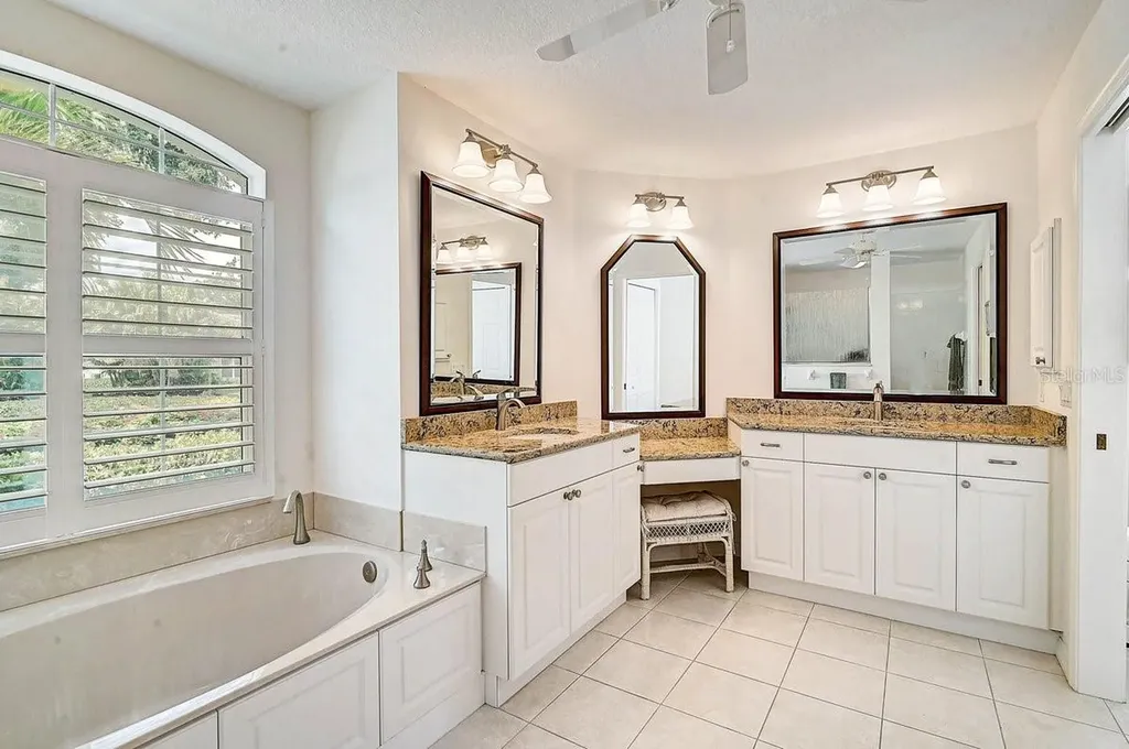 2025 White Feather Lane Nokomis FL 34275