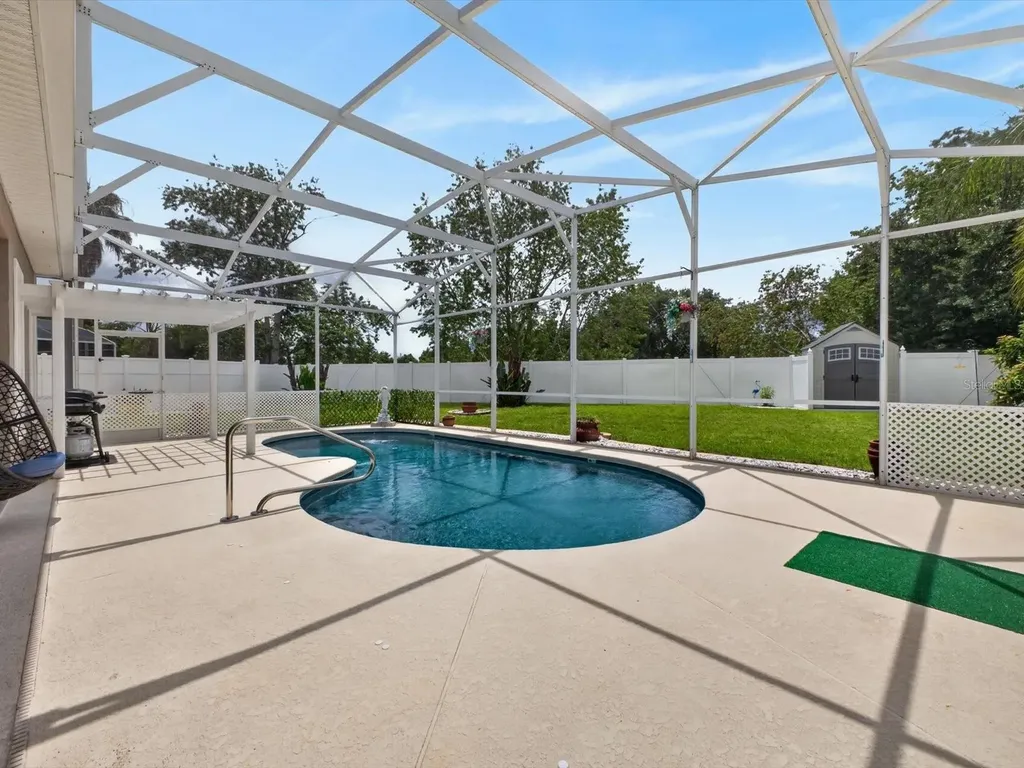 2596 Sand Hill Point Circle Davenport FL 33837
