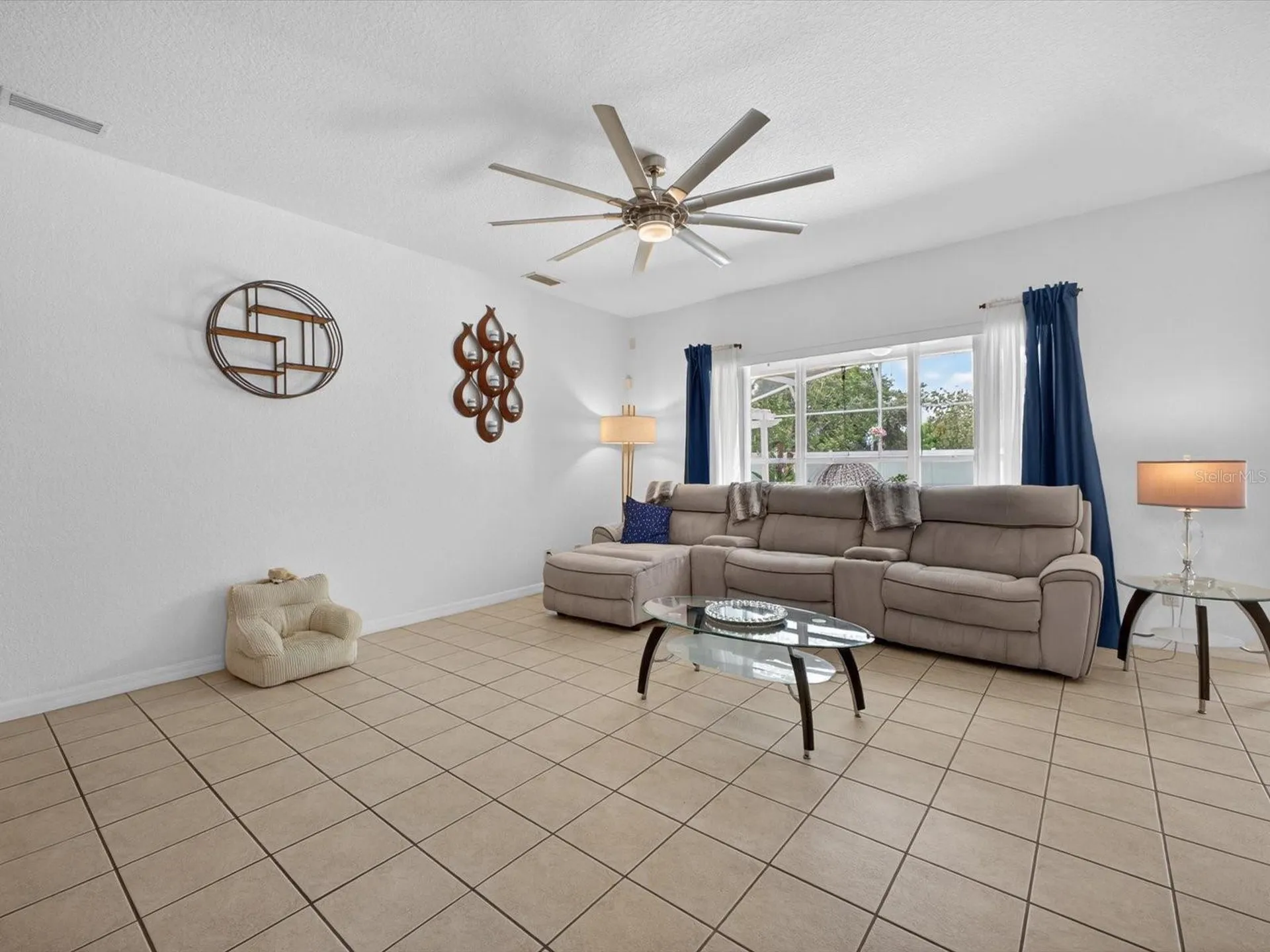 2596 Sand Hill Point Circle Davenport FL 33837