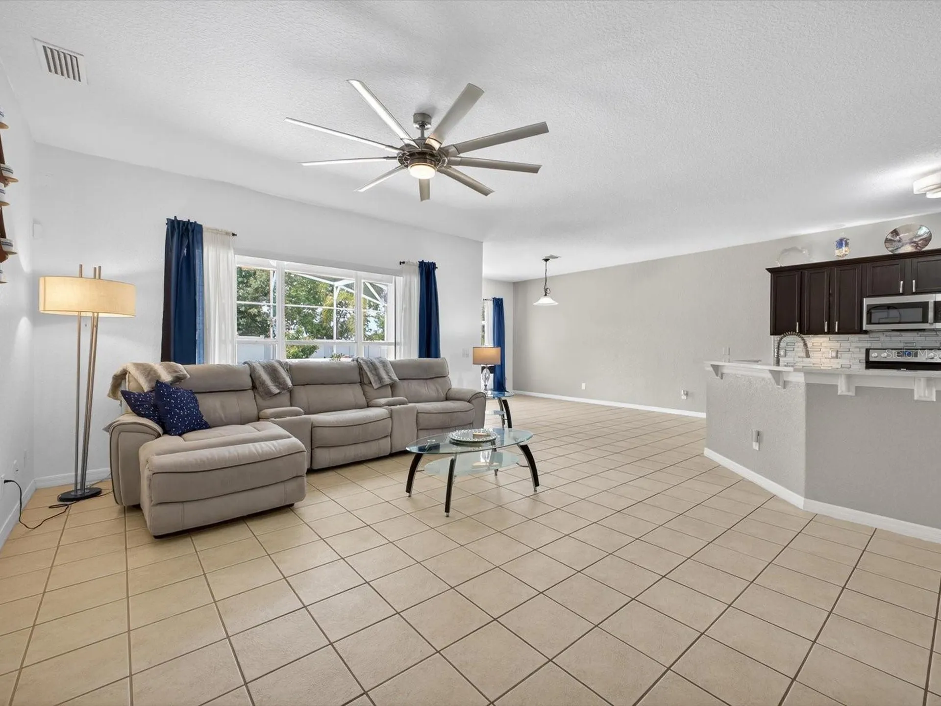 2596 Sand Hill Point Circle Davenport FL 33837