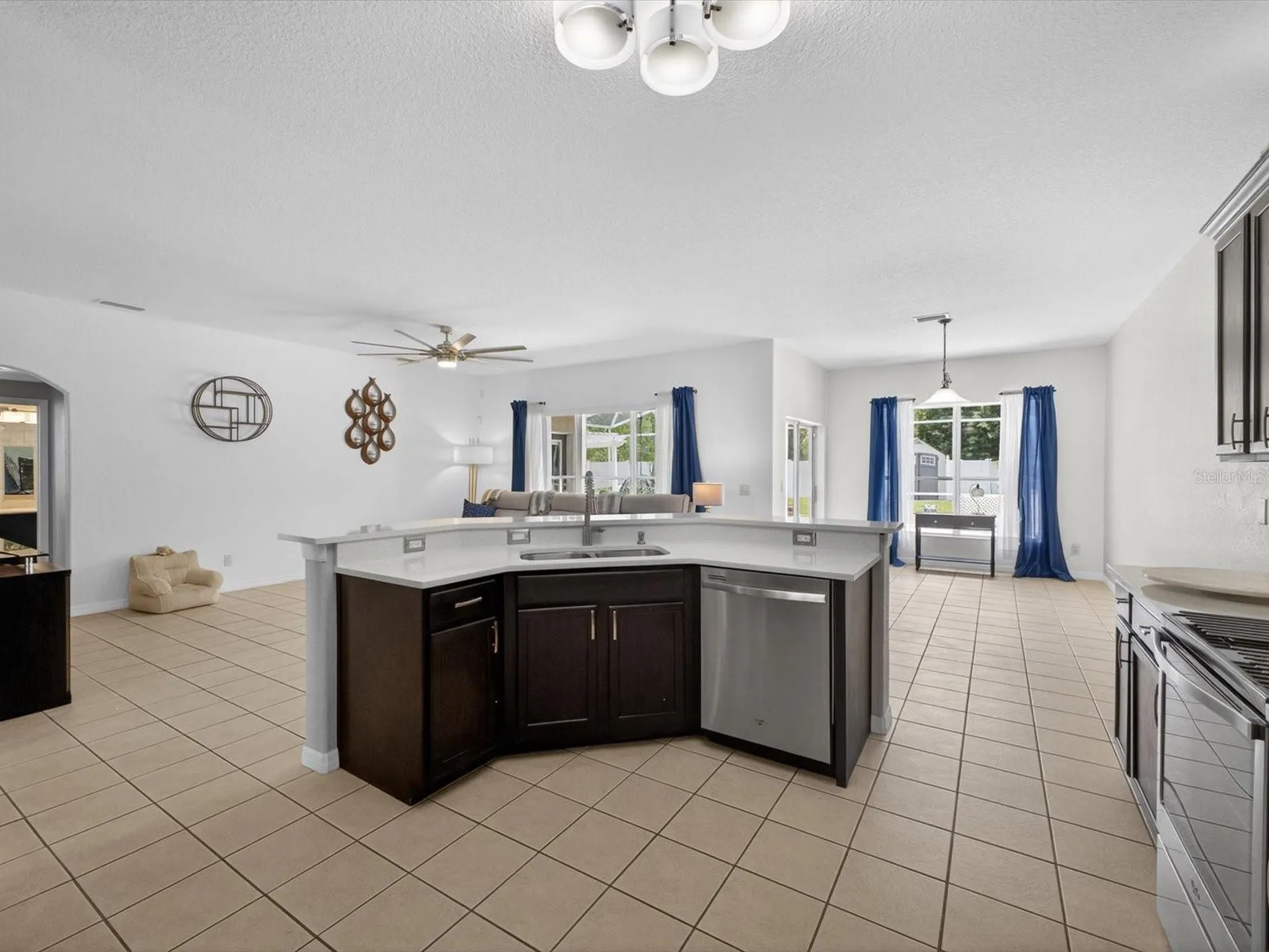 2596 Sand Hill Point Circle Davenport FL 33837