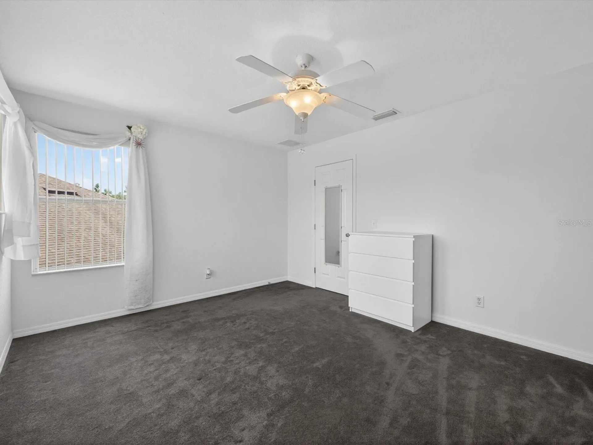 2596 Sand Hill Point Circle Davenport FL 33837