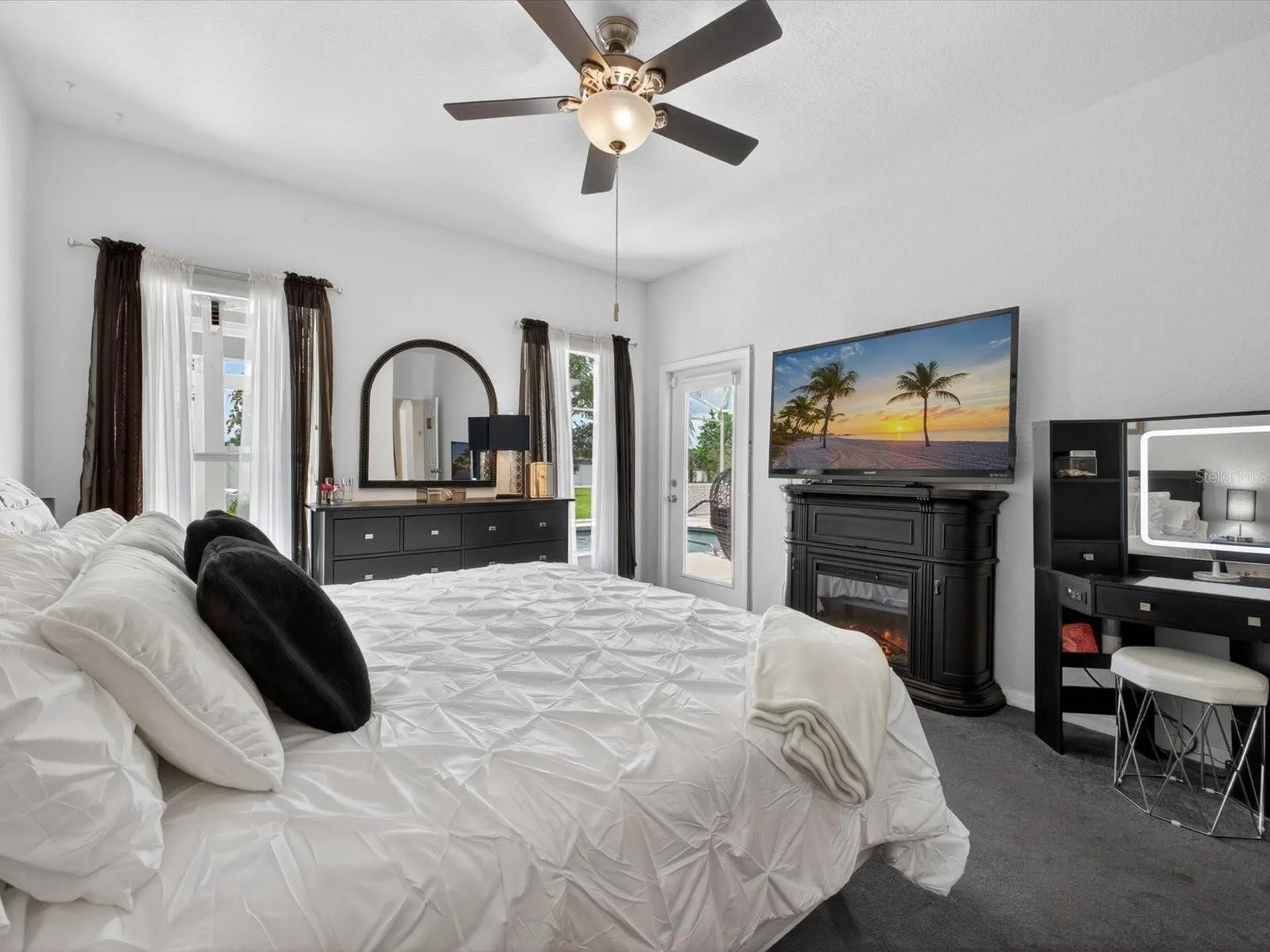 2596 Sand Hill Point Circle Davenport FL 33837