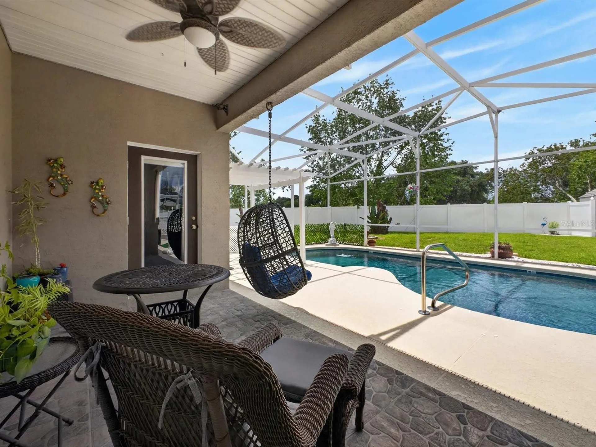 2596 Sand Hill Point Circle Davenport FL 33837