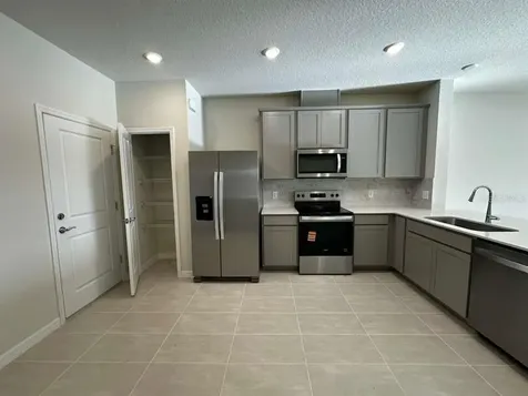 4264 Chester Springs Boulevad Davenport FL 33837