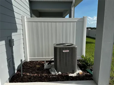 4264 Chester Springs Boulevad Davenport FL 33837