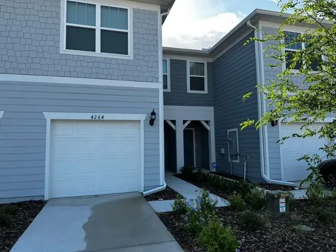 4264 Chester Springs Boulevad Davenport FL 33837