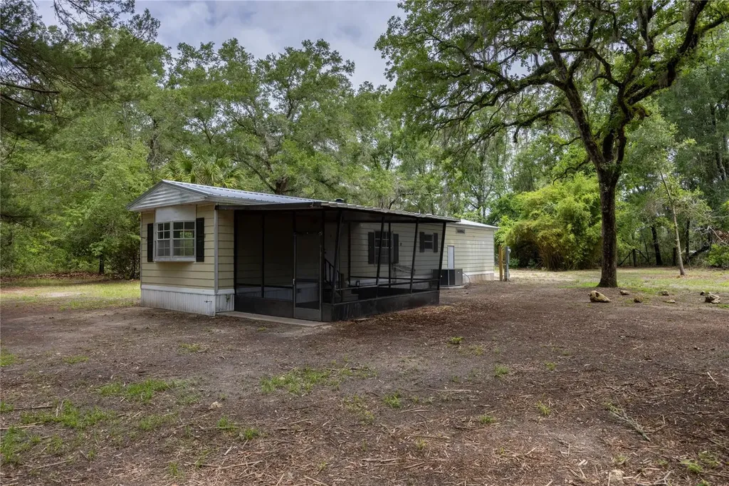 183 SW Rum Island Terrace Fort White FL 32038