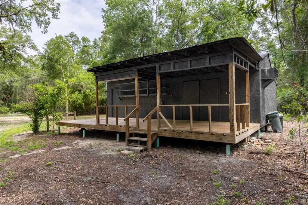 183 SW Rum Island Terrace Fort White FL 32038