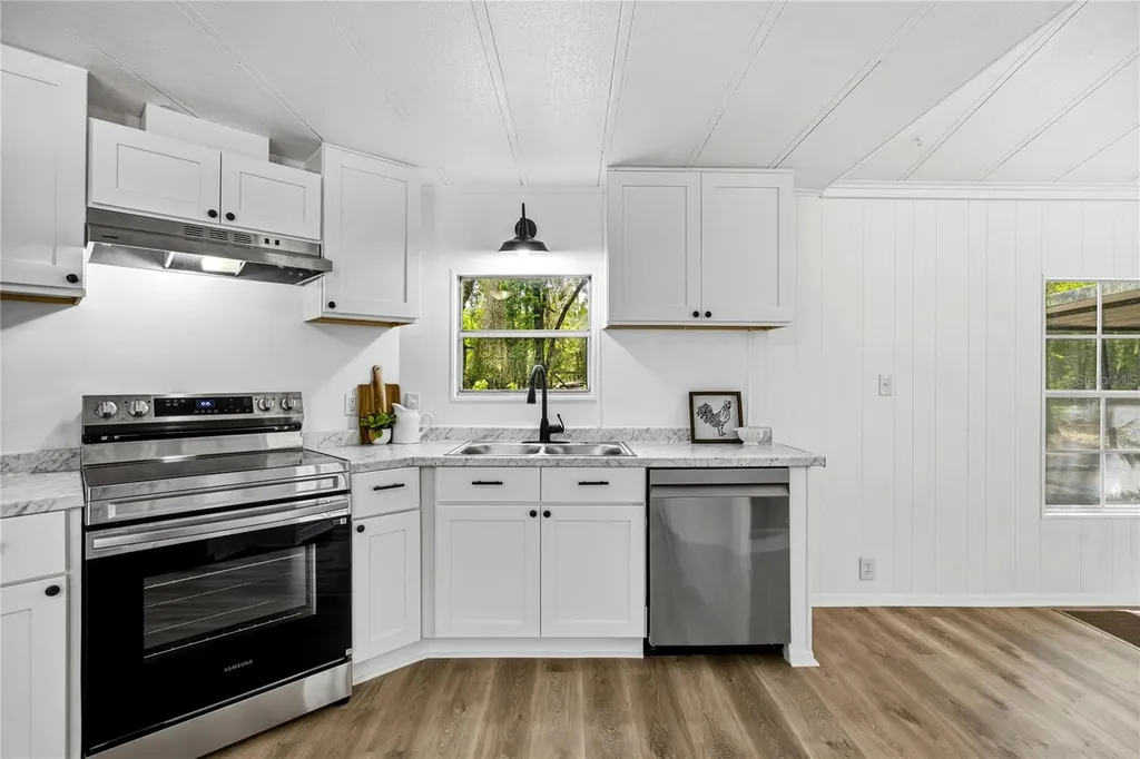 183 SW Rum Island Terrace Fort White FL 32038