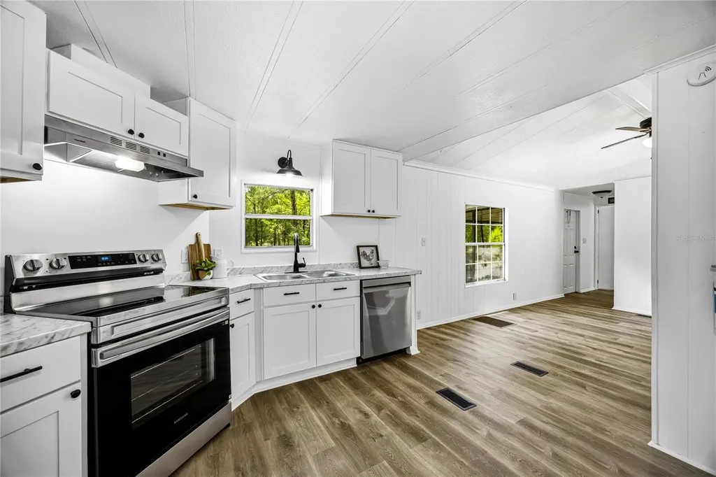 183 SW Rum Island Terrace Fort White FL 32038