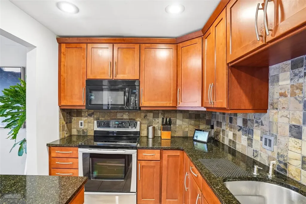 892 Park Lake Circle Maitland FL 32751