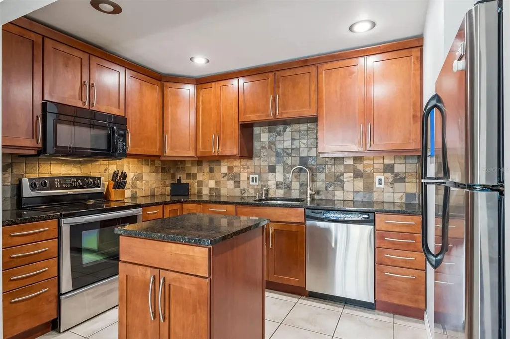 892 Park Lake Circle Maitland FL 32751