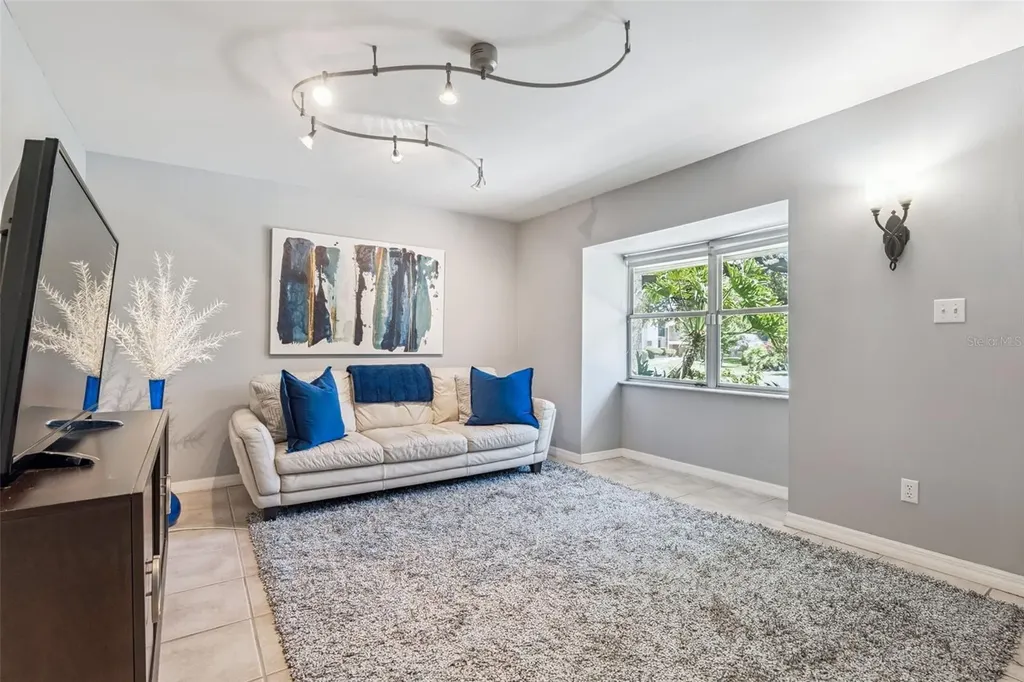 892 Park Lake Circle Maitland FL 32751