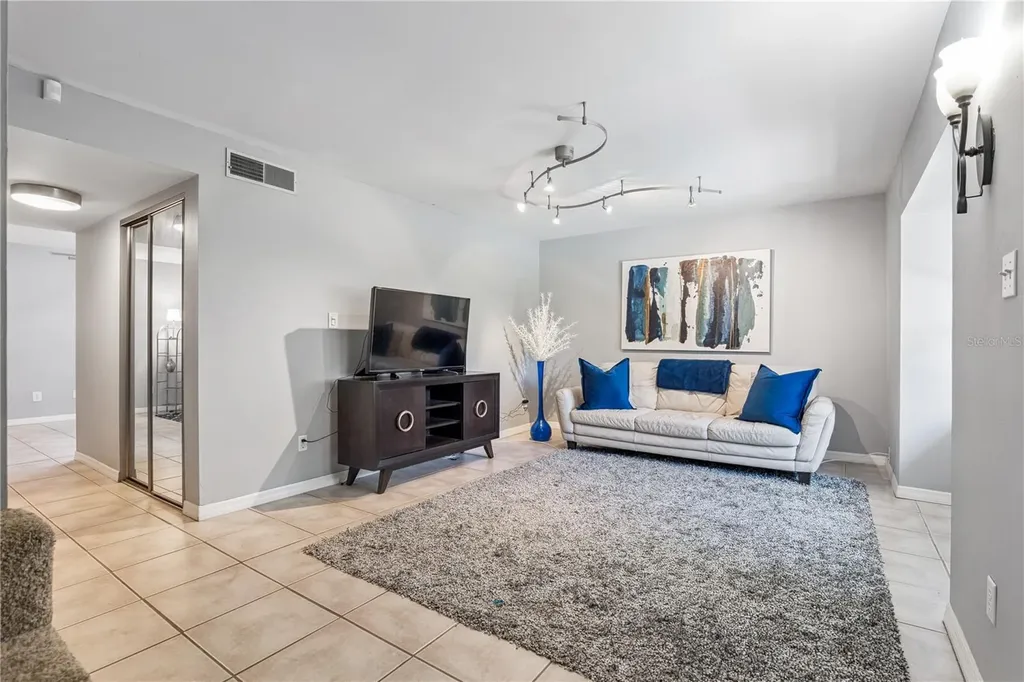 892 Park Lake Circle Maitland FL 32751