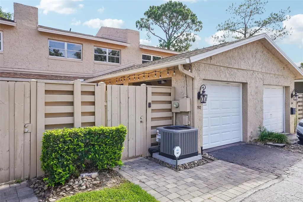892 Park Lake Circle Maitland FL 32751