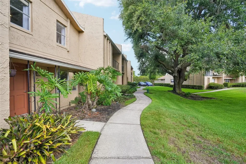 892 Park Lake Circle Maitland FL 32751