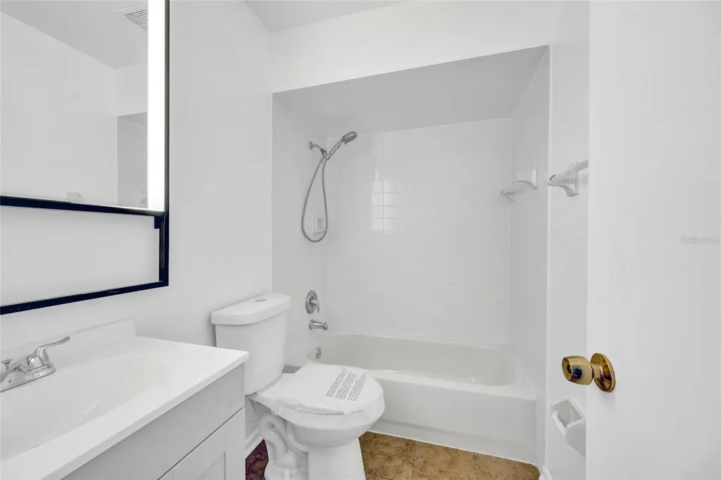 13915 Fletchers Mill Drive Tampa FL 33613