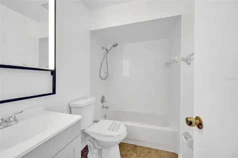 13915 Fletchers Mill Drive Tampa FL 33613