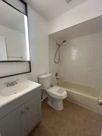 13915 Fletchers Mill Drive Tampa FL 33613
