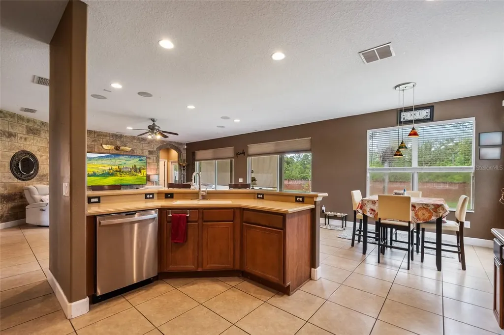 2849 Curving Oaks Way Orlando FL 32820