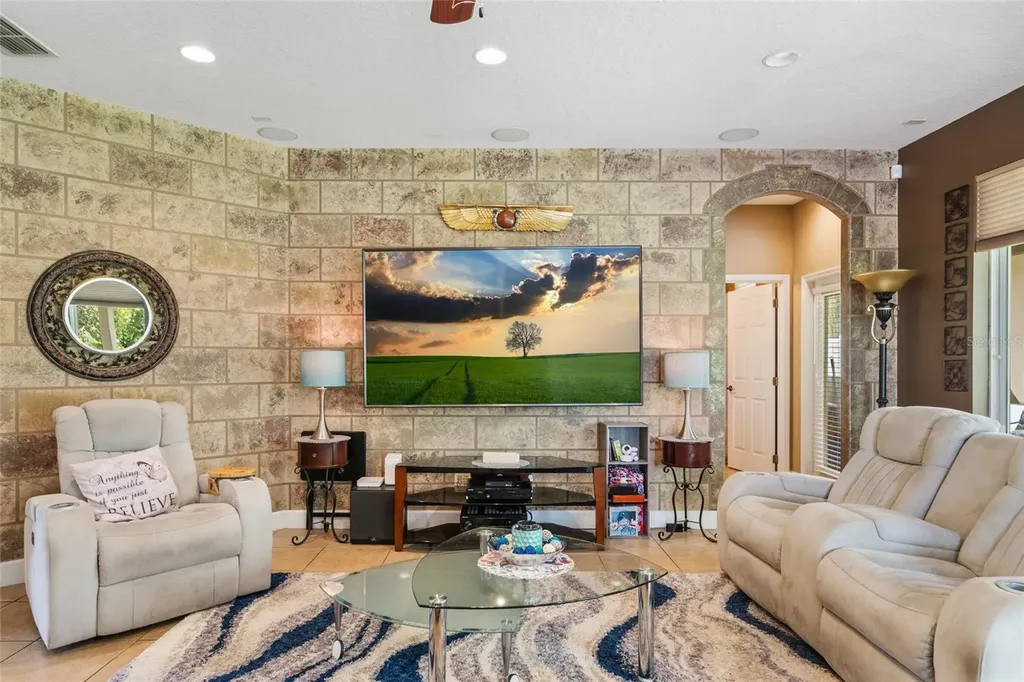 2849 Curving Oaks Way Orlando FL 32820