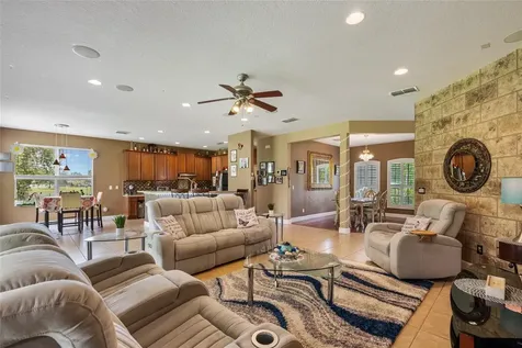 2849 Curving Oaks Way Orlando FL 32820