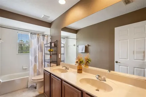2849 Curving Oaks Way Orlando FL 32820