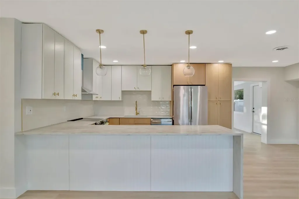 2705 Sunnyside Street Sarasota FL 34239